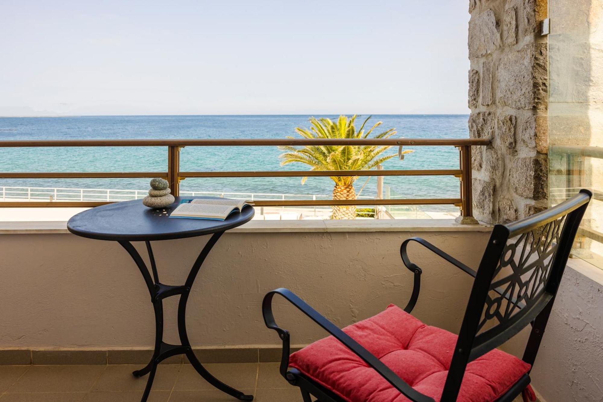 Niki Beach Hotel Kamariotissa エクステリア 写真