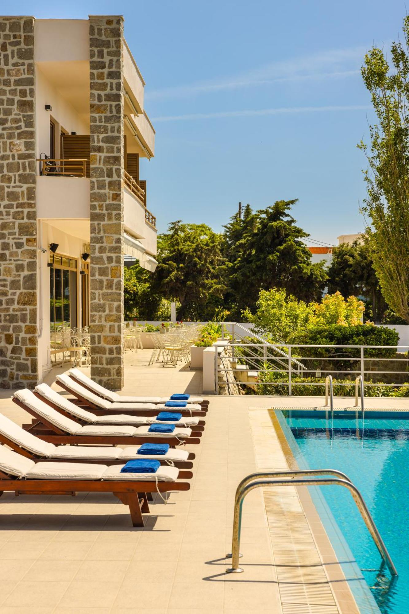 Niki Beach Hotel Kamariotissa エクステリア 写真