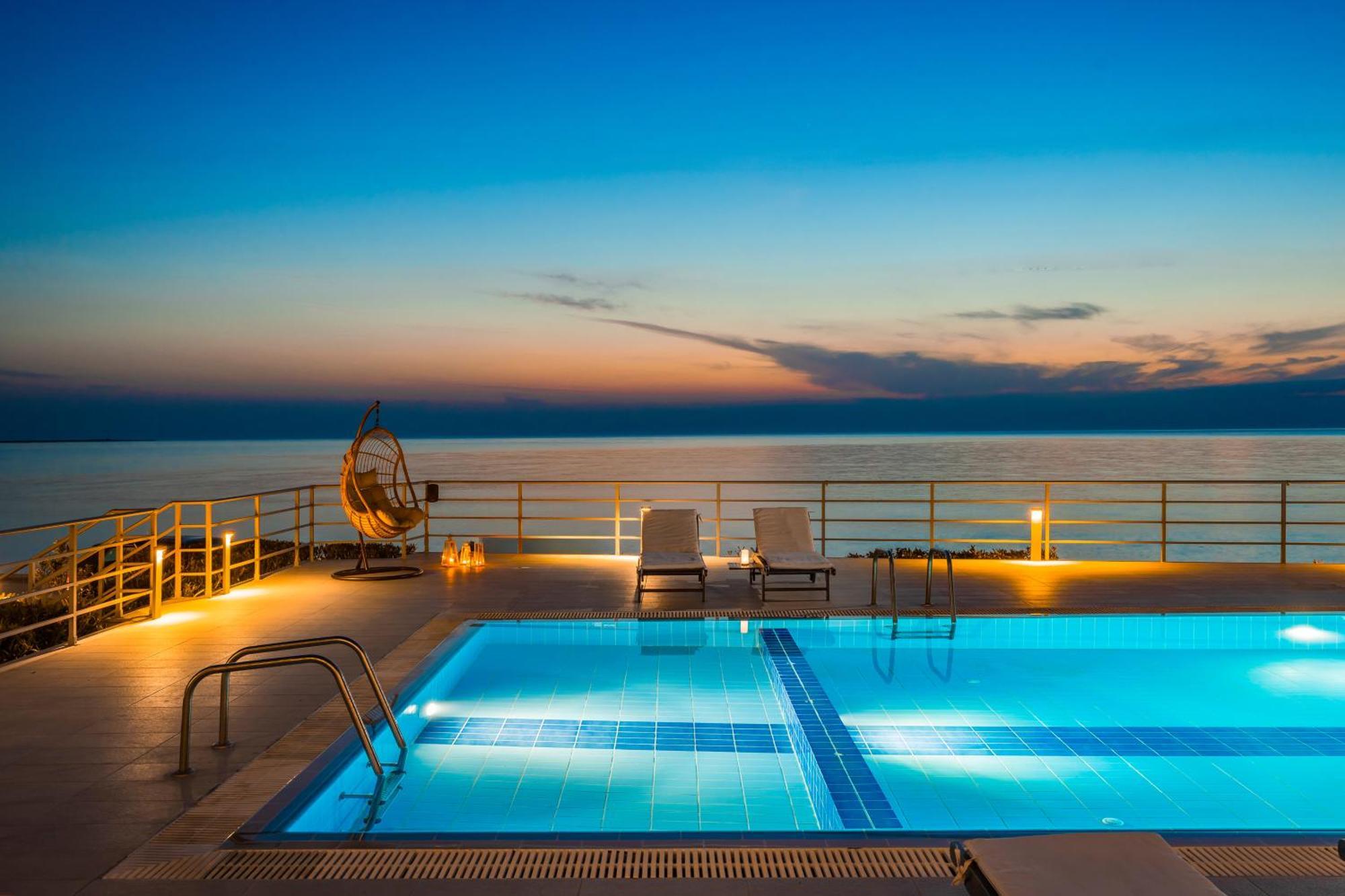 Niki Beach Hotel Kamariotissa エクステリア 写真